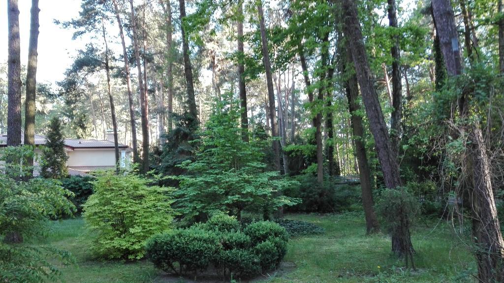 Villa Le Matin Констанцин-Езерна Екстериор снимка